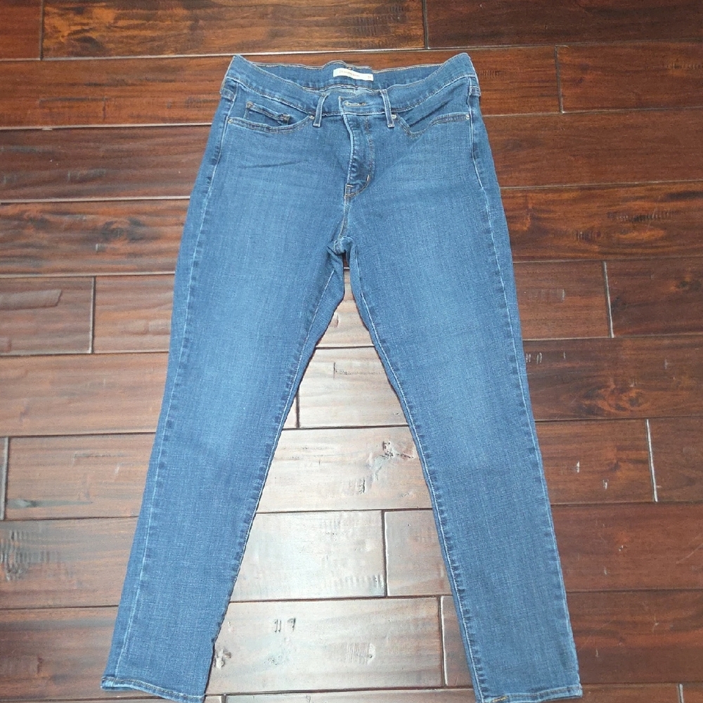 Levi's Women's Skinny Jeans in Blue
